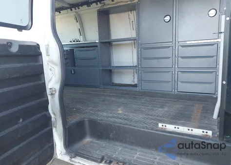 2014 Chevrolet Express 2500 Work Van z USA, uszkodzony, nr VIN 1GCWGGCA8E1207062